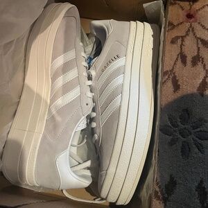 Gazelle Bold